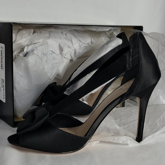 I. Miller Satin Bow Black 4 Inche High Heel - Picture 5 of 14